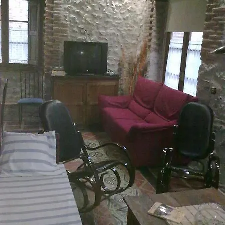 Rural La Enhorcadora * Portillo (Valladolid)