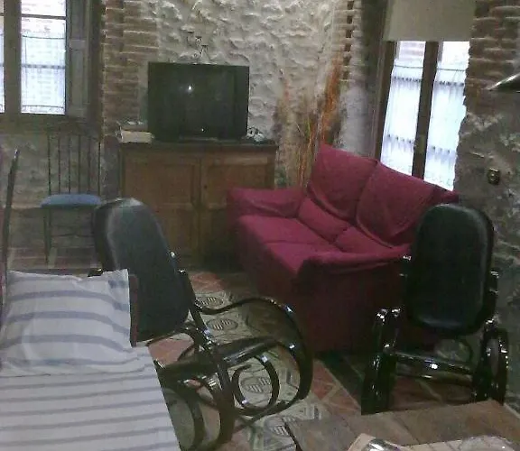 Rural La Enhorcadora * Portillo (Valladolid)